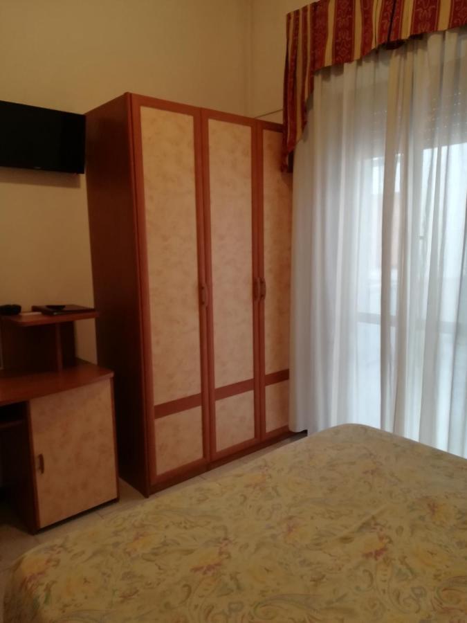 Hotel Roma Residenza Червия Экстерьер фото